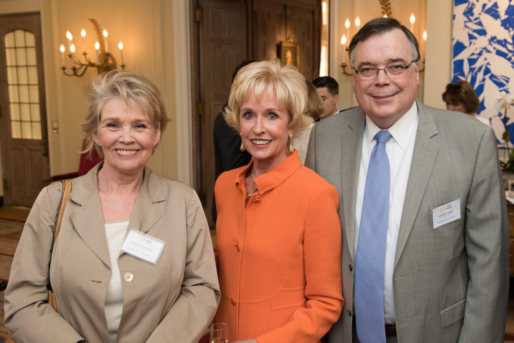 Inga Jona Thordardottir, Coach Kathy Kemper, H.E. Geir H. Haarde, Embassy of Iceland